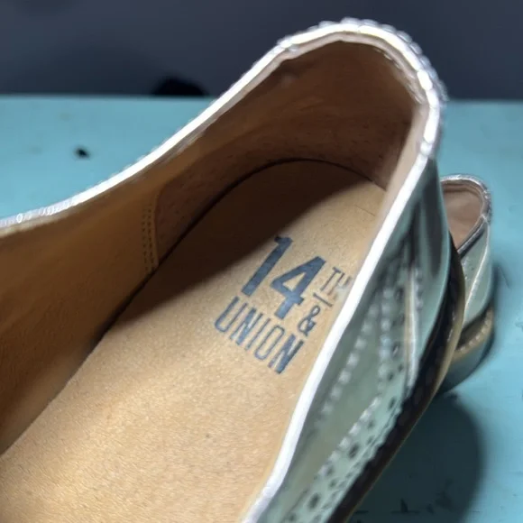 Rose Gold Oxfords - Picture 3 of 7